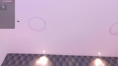 Sharom  online show from 12.21.24