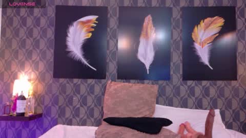 Sharom  online show from 02.18.25