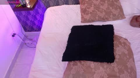 Sharom  online show from 03.12.25