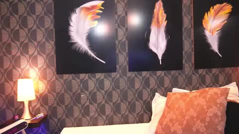 Snapshot of sharomross chatting on 02.20.26 Sharom online show from 02.20.26