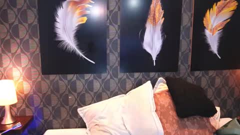 Snapshot of sharomross chatting on 02.27.26 Sharom online show from 02.27.26