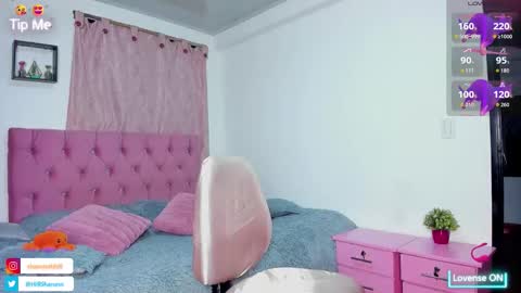 Snapshot of sharon_hill1 chatting on 10.01.25 Jessica independent model online show from 10.01.25