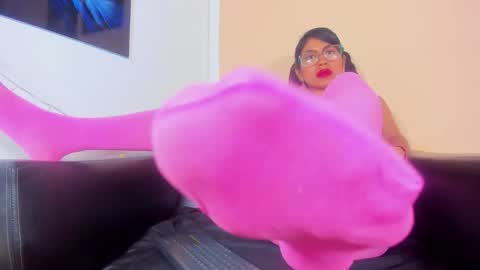 sharon_leather online show from 12.18.25