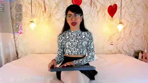 sharon_leather online show from 05.18.26