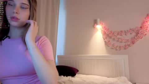 Snapshot of sharonnight chatting on 06.28.26 Sharon online show from 06.28.26