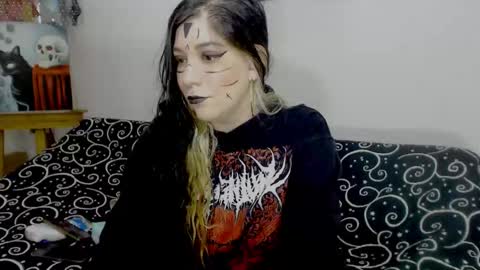 Snapshot of sharoonnn34 chatting on 10.16.25 SHAROON online show from 10.16.25