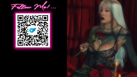 Snapshot of sharpay_evans chatting on 06.25.26 Antonia online show from 06.25.26