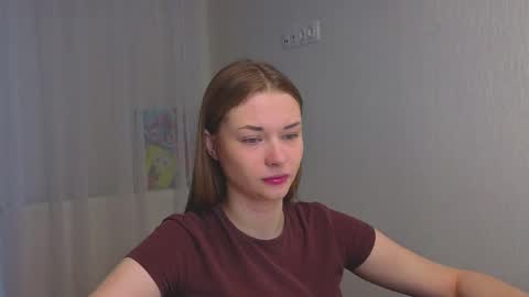 Snapshot of sharrimalagisi chatting on 10.25.25 Miroslava online show from 10.25.25