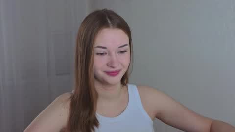 Snapshot of sharrimalagisi chatting on 11.04.25 Miroslava online show from 11.04.25