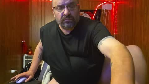 Snapshot of shatter_69 chatting on 12.21.24 Black Venom online show from 12.21.24