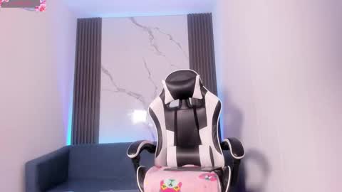 Lady Shauna online show from 10.20.25