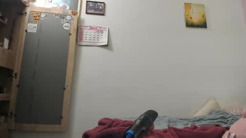 Snapshot of shauneefoxx_ chatting on 04.05.26 shauneefoxx_ online show from 04.05.26