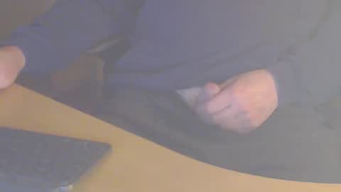 Snapshot of shaved164 chatting on 12.19.24 Frans online show from 12.19.24