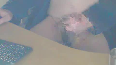 Snapshot of shaved164 chatting on 12.20.24 Frans online show from 12.20.24