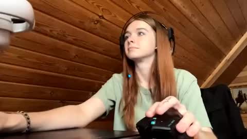 Snapshot of shavonflosi chatting on 06.20.26 Maria online show from 06.20.26