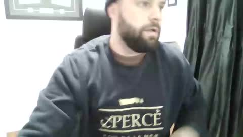 Snapshot of shawn354119215 chatting on 01.19.26 New online show from 01.19.26