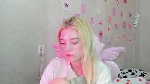 Lola online show from 09.24.25