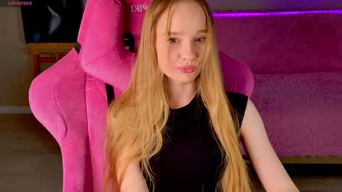 Shawty Mia online show from 11.11.25