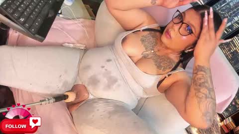 Snapshot of shayna_manson_ chatting on 03.08.25 INDEPENDENT MODEL ITS JUST YOU ME online show from 03.08.25