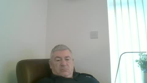 Snapshot of she52 chatting on 12.27.24 she52 online show from 12.27.24