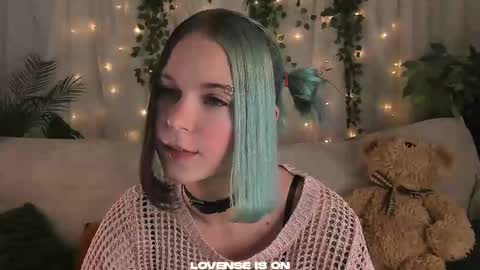 Snapshot of she_well chatting on 10.09.25 Anika online show from 10.09.25