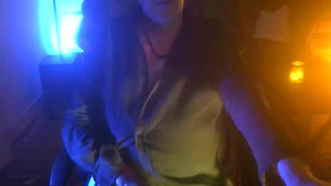 Snapshot of shecarol chatting on 10.25.25 SheCarol online show from 10.25.25