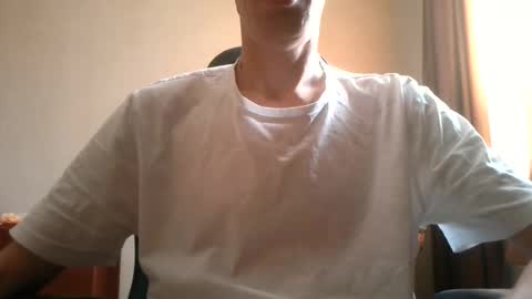 Snapshot of shedevr02 chatting on 08.05.26 Roger online show from 08.05.26