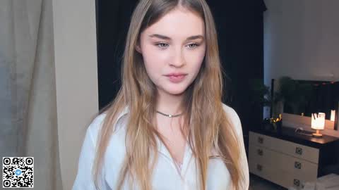 Violet online show from 12.26.24