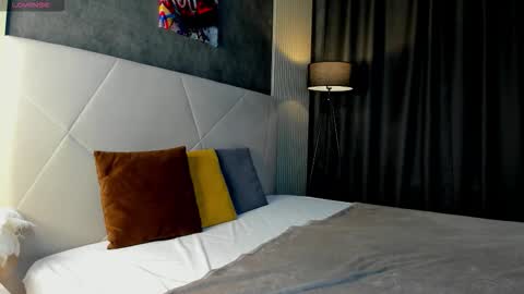 Amely online show from 12.15.25