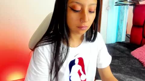 Snapshot of sheilly_brown chatting on 10.24.25 sheilly_brown online show from 10.24.25