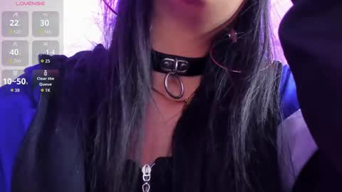 Snapshot of sheilly_brown chatting on 11.06.25 sheilly_brown online show from 11.06.25