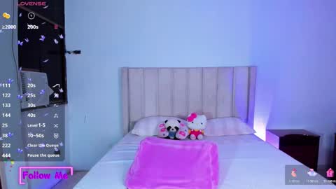 Danna   online show from 11.19.25