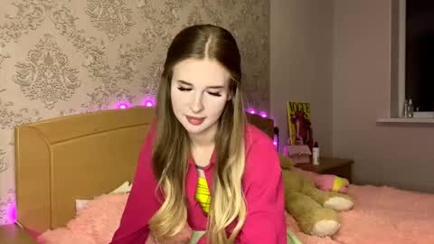 Jenny online show from 10.04.25