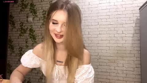 Jenny online show from 11.03.25