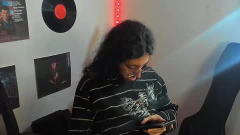 shelby__loveshow online show from 02.18.25