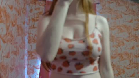 Snapshot of shelikessoymilk chatting on 03.11.26 Erika online show from 03.11.26