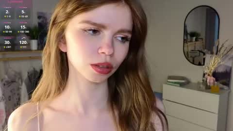 Snapshot of shelleyborom chatting on 03.07.25 Sofia online show from 03.07.25