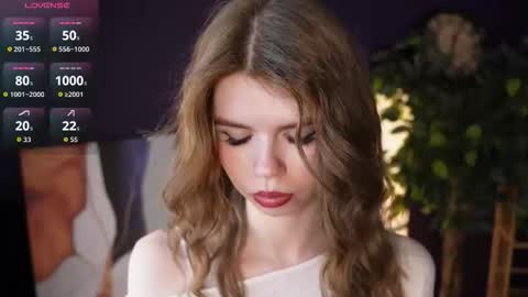 Snapshot of shelleyborom chatting on 10.07.25 Sofia online show from 10.07.25