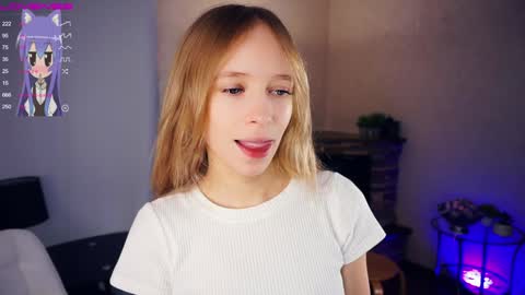 Snapshot of shelleybuss chatting on 12.26.24 Shelley night Tate day online show from 12.26.24