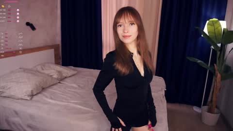 Snapshot of shelleybuss chatting on 01.09.25 Shelley night Tate day online show from 01.09.25