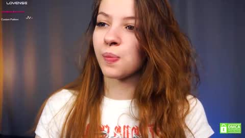 Snapshot of shelleybuss chatting on 03.07.25 Shelley night Tate day online show from 03.07.25