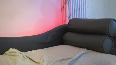  Transmission schedule Monday - Friday 715 am to 200 pm time Colombia  online show from 12.28.24