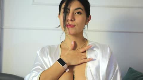  Transmission schedule Monday - Friday 715 am to 200 pm time Colombia  online show from 12.30.24