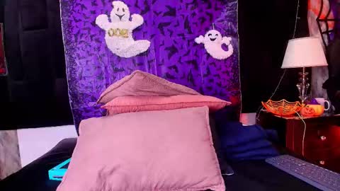 Shelsy online show from 10.30.25