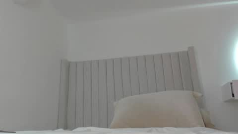 Snapshot of shelynna_azzul chatting on 01.12.25 shelynna_azzul online show from 01.12.25