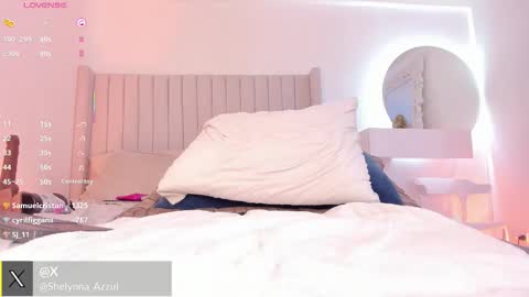 Snapshot of shelynna_azzul chatting on 10.31.25 shelynna_azzul online show from 10.31.25