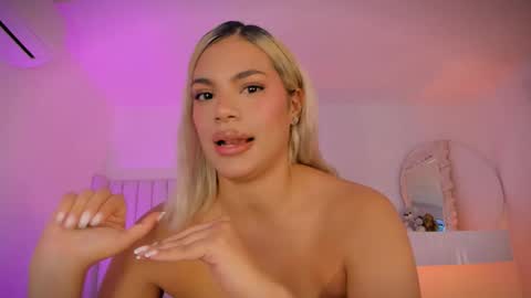 Snapshot of shelynna_azzul chatting on 02.27.26 shelynna_azzul online show from 02.27.26