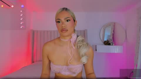 shelynna_azzul online show from 05.09.26