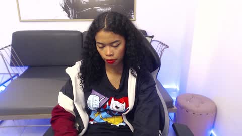 Shenna online show from 12.03.24