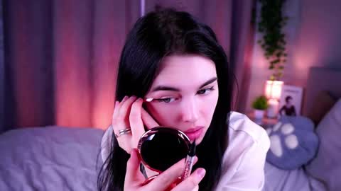 Mira online show from 06.04.26